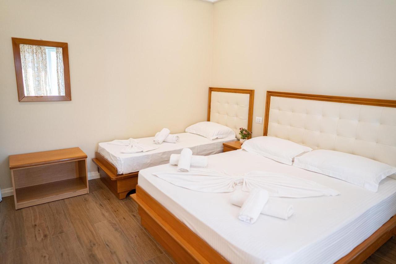 Hotel Vila Mare Durres Luaran gambar